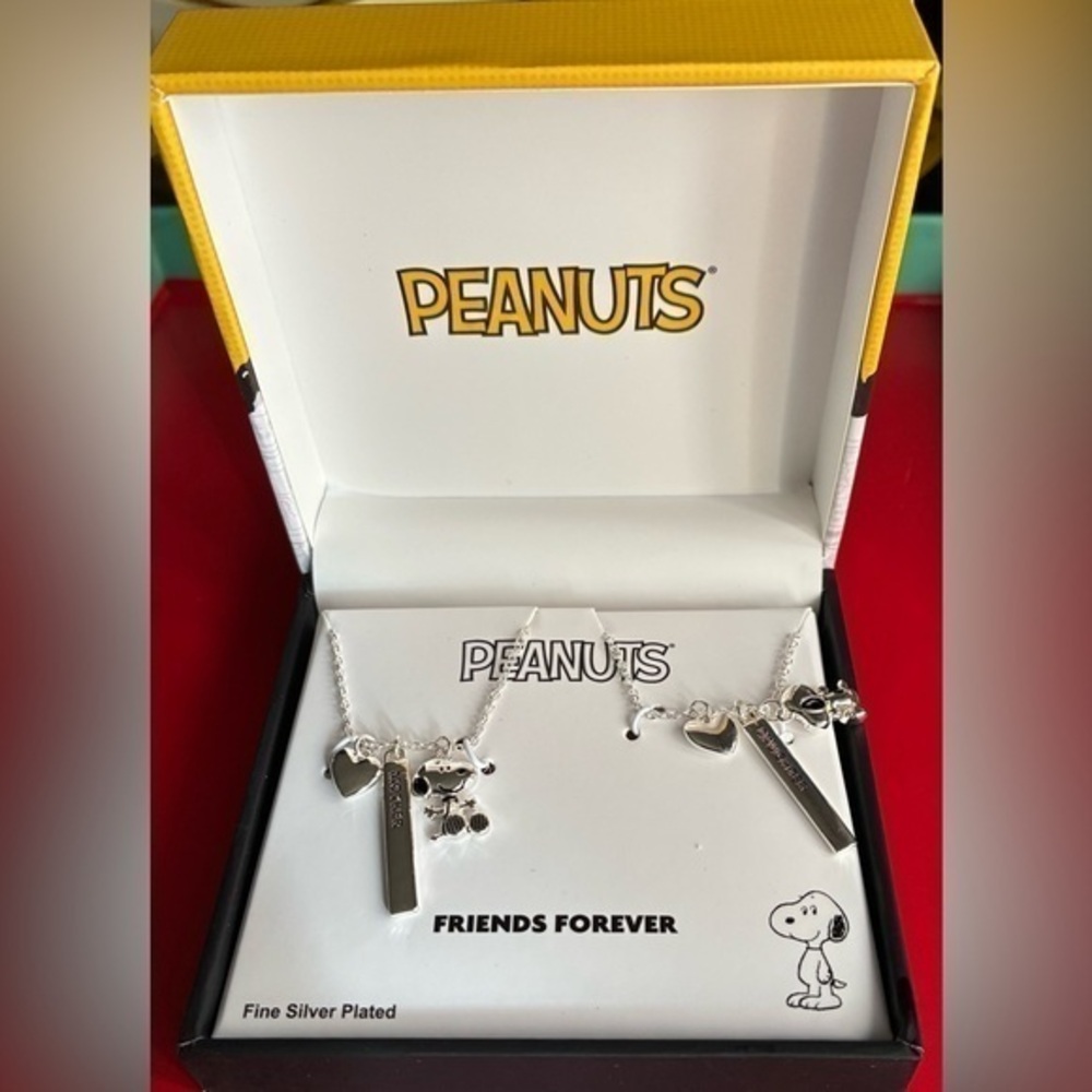 Peanuts Necklace